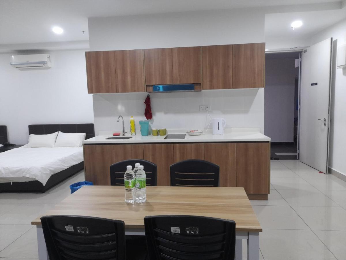 Pacific Towers Star Seksyen 13 Pj Jaya One Parking Pool Kitchen Apartment Петалинг Джая Екстериор снимка
